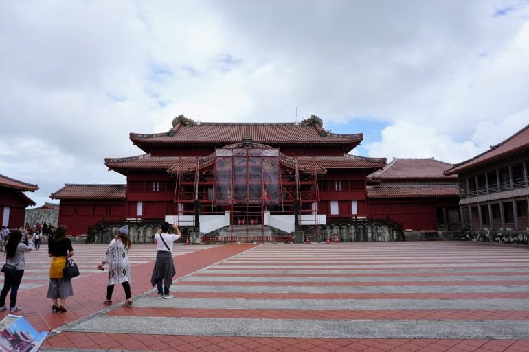 shuri castle front